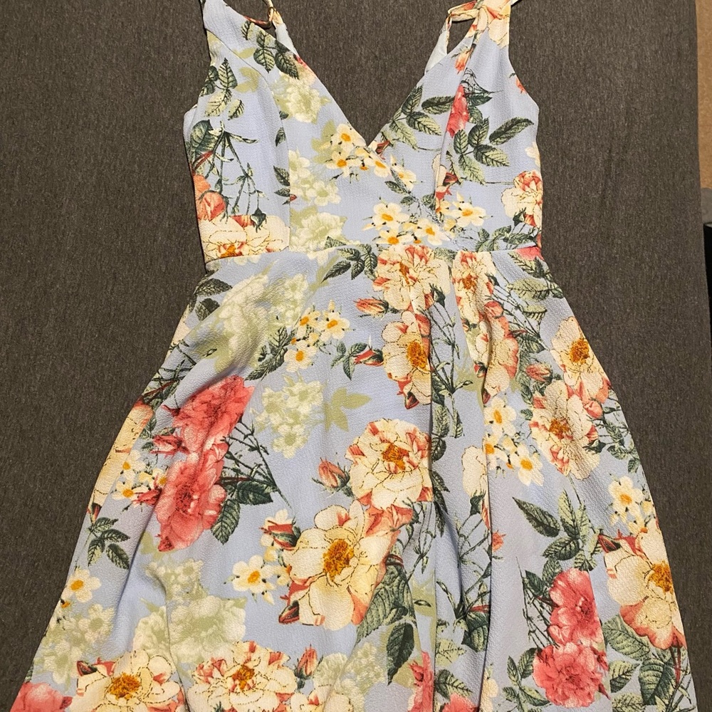size small - Picture 2 of 2